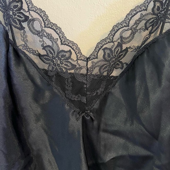 Vintage Lace Camisole - Picture 3 of 8